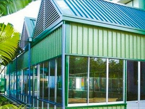 Chống nóng đơn giản và hiệu quả bằng tôn lạnh